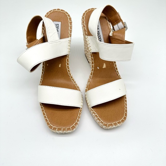 Steve Madden White and Brown Wedges with Minimalist Design - Picture 1 of 7